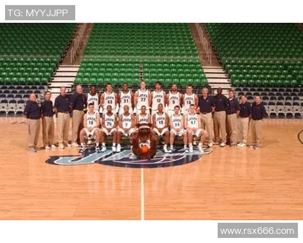 上海篮球队引领最新篮球配合TOP10榜单精彩瞬间回顾 上海篮球队引领最新篮球配合TOP10榜单精彩瞬间回顾